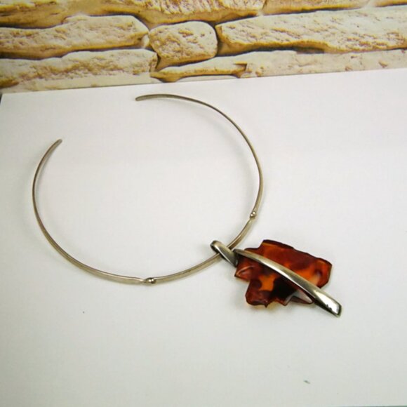 Modernist Freeform Amber Pendant With 925 Sterling Silver Omega Wire - Rare Gift - Picture 13 of 16